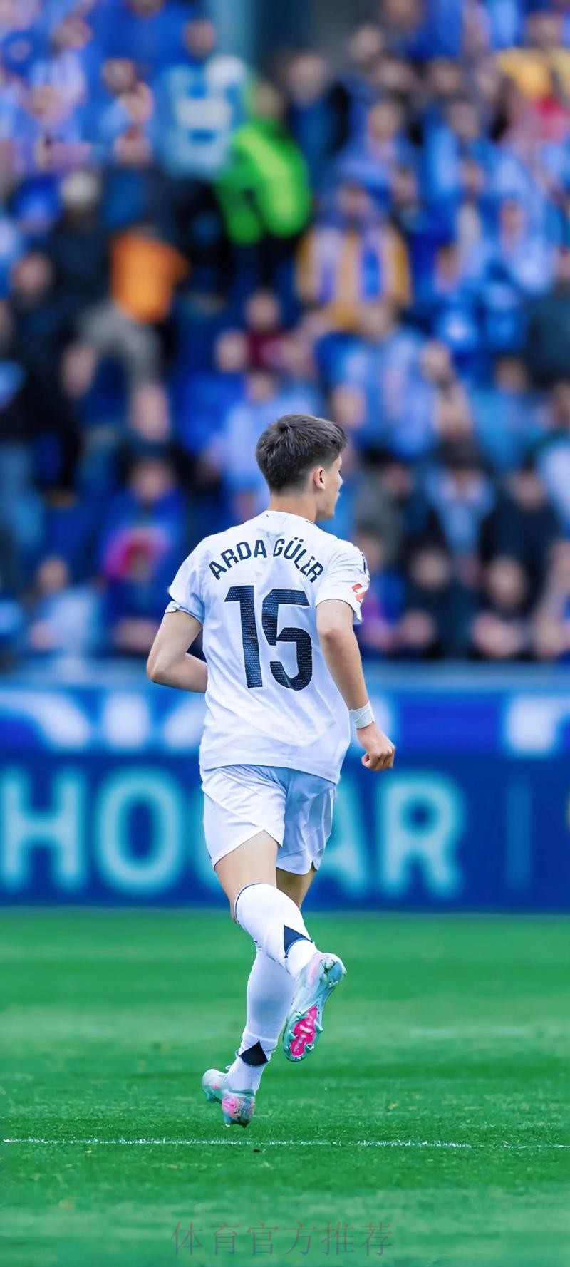 马卡:姆巴佩不习惯踢9号位 还需适应西甲法甲的不同 马卡:姆巴佩不习惯踢9号位 还需适应西甲法甲的不同