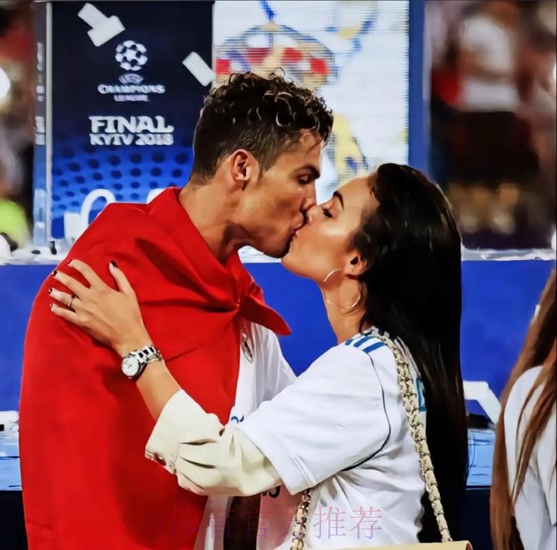 C罗回归皇马?马塞洛社媒评论引发球迷猜测 C罗回归皇马?马塞洛社媒评论引发球迷猜测